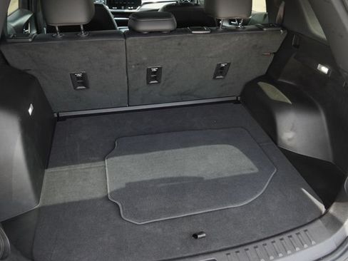 Used 2026 Chevrolet Equinox LT w/ Convenience Package II FWD image 13