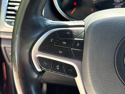 Used 2019 Jeep Grand Cherokee Laredo w/ Laredo X Package RWD image 30