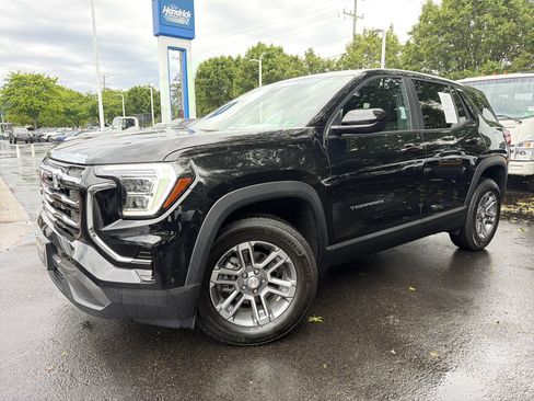 Used 2026 GMC Terrain Elevation AWD/4WD image 5