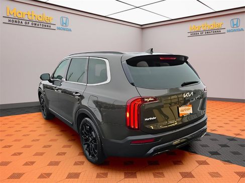 Used 2022 Kia Telluride SX image 3