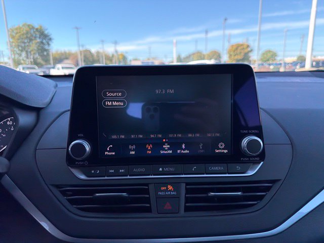Used 2025 Nissan Altima 2.5 S FWD image 22