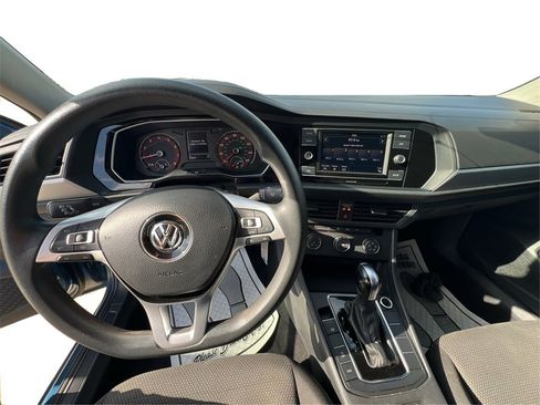 Used 2019 Volkswagen Jetta R-Line image 21