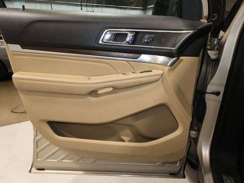 Used 2017 Ford Explorer Limited w/ Equipment Group 301A image 13