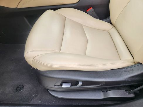Used 2019 Cadillac XT5 FWD image 29