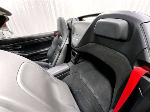 Used 2019 Porsche 911 Speedster image 29