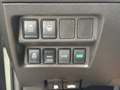 Certified 2022 Nissan Rogue Sport SL AWD/4WD image 22
