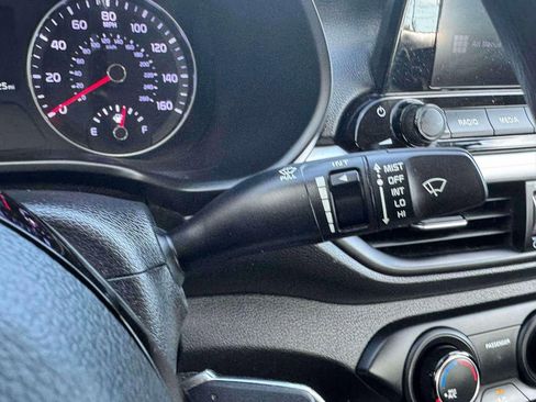 Used 2022 Kia Forte LXS image 22