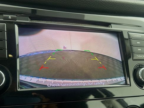 Used 2019 Nissan Rogue Sport S FWD image 21