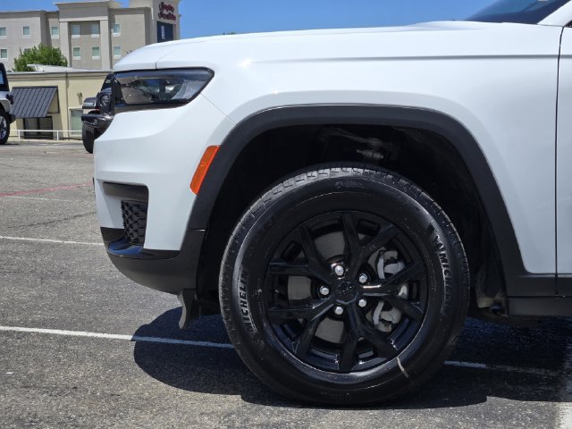 Used 2025 Jeep Grand Cherokee L Altitude AWD/4WD image 9