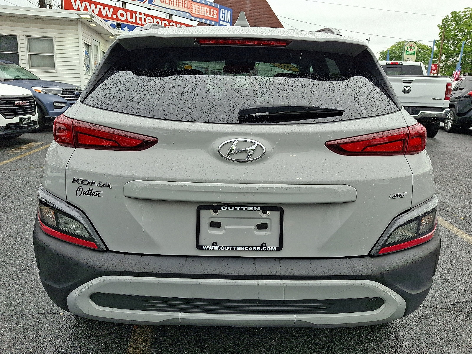 Used 2023 Hyundai Kona SEL w/ Cargo Package AWD/4WD image 4