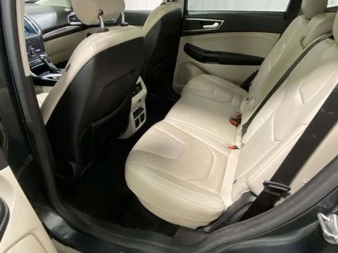 Used 2015 Ford Edge Titanium w/ Equipment Group 301A image 9