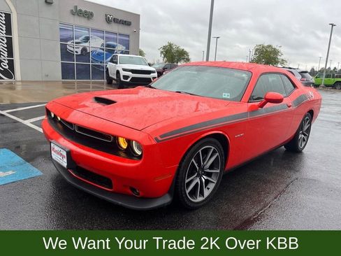 Used 2021 Dodge Challenger R/T w/ Plus Package image 8