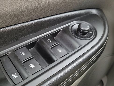 Used 2016 Buick Encore FWD image 27