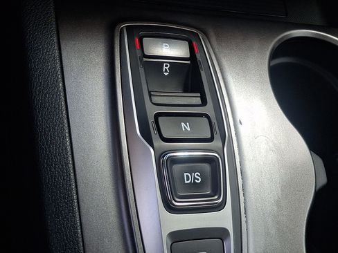 Used 2022 Honda Pilot Special Edition image 16