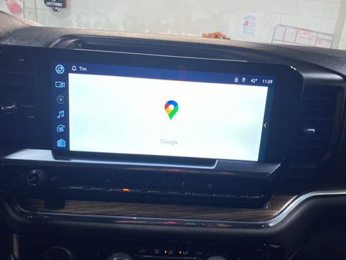 Used 2023 Chevrolet Silverado 1500 LT image 30