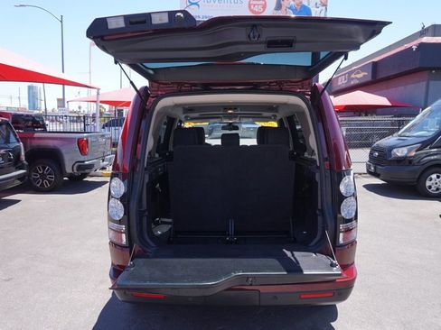 Used 2015 Land Rover LR4 HSE LUX AWD/4WD image 8