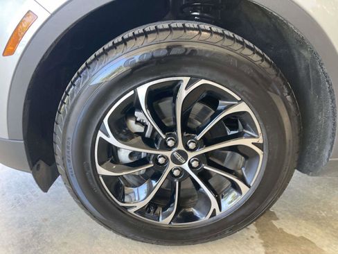 Certified 2024 Lincoln Nautilus Premier AWD/4WD image 14