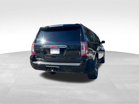 Used 2020 GMC Yukon XL Denali w/ Denali Premium Package image 5