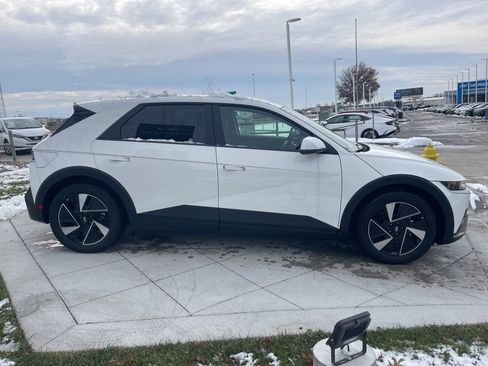 New 2026 Hyundai Ioniq 5 SEL image 5