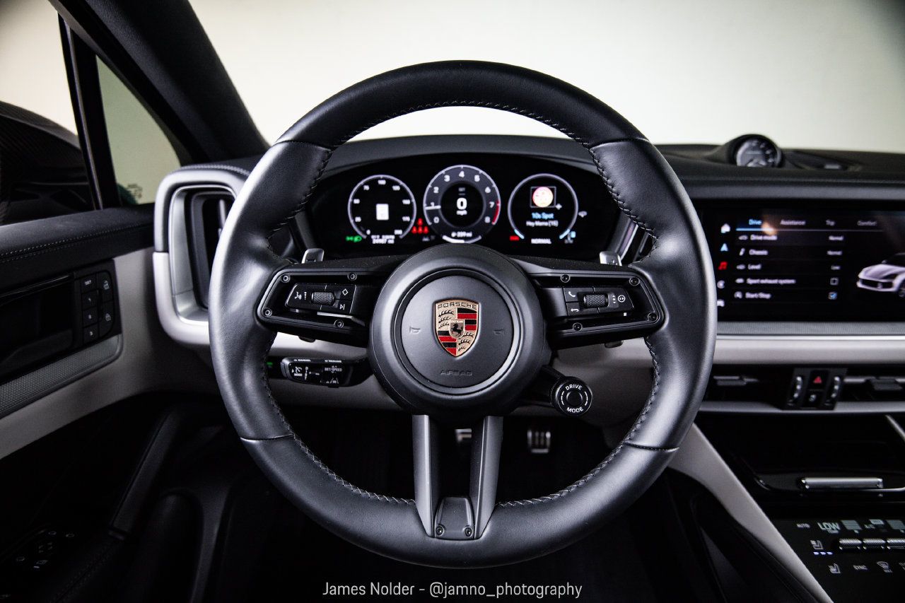 Certified 2024 Porsche Cayenne S AWD/4WD image 26