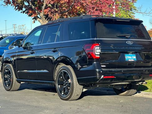 Certified 2023 Ford Expedition Limited image 6