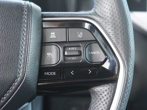 Used 2023 Toyota Tundra Platinum AWD/4WD image 27