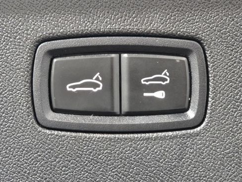 Certified 2023 Porsche Cayenne Platinum Edition AWD/4WD image 23