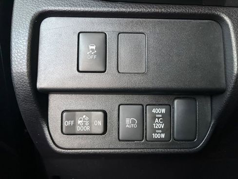 Used 2023 Toyota Tacoma TRD Sport AWD/4WD image 13