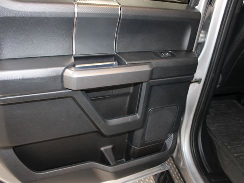 Used 2020 Ford F150 XLT w/ Equipment Group 302A Luxury AWD/4WD image 22