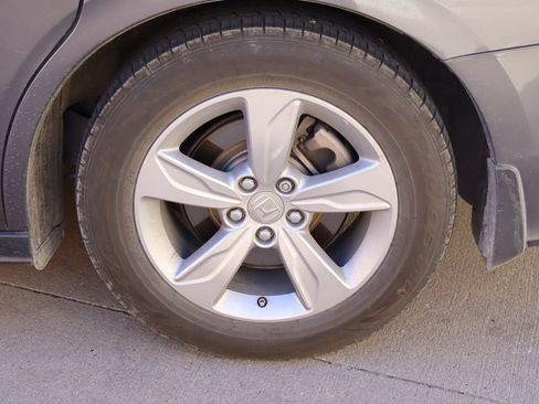 Used 2019 Honda Odyssey EX-L image 28