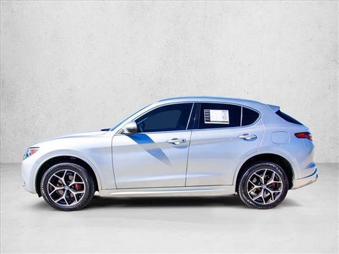 Used 2020 Alfa Romeo Stelvio Ti AWD/4WD image 8