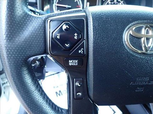 Used 2021 Toyota 4Runner TRD Off-Road Premium AWD/4WD image 14