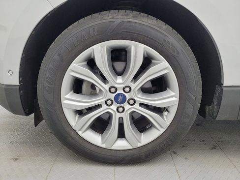 Used 2019 Ford Edge Titanium w/ Equipment Group 301A FWD image 31