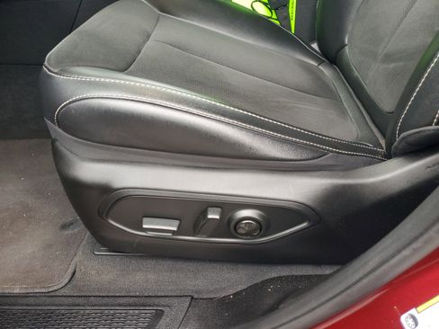 Used 2024 Jeep Grand Cherokee L Altitude image 9