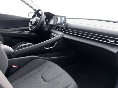 New 2026 Hyundai Elantra SE FWD image 15