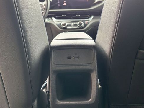 Used 2025 Buick Envista Sport Touring image 24