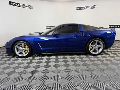 Used 2006 Chevrolet Corvette Coupe w/ Preferred Equipment Group image 3