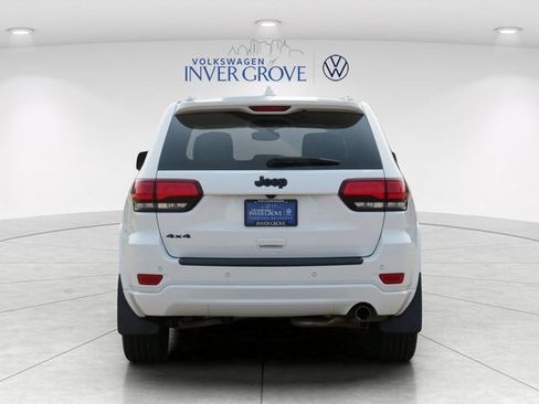 Used 2019 Jeep Grand Cherokee Altitude AWD/4WD image 6