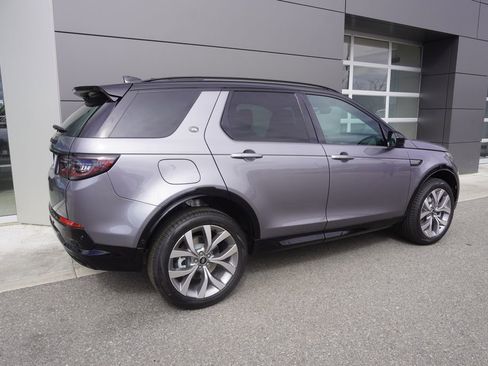 New 2026 Land Rover Discovery Sport Landmark image 4