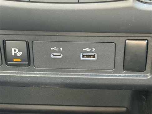 Certified 2023 Nissan Frontier SV w/ Midnight Edition Package image 19