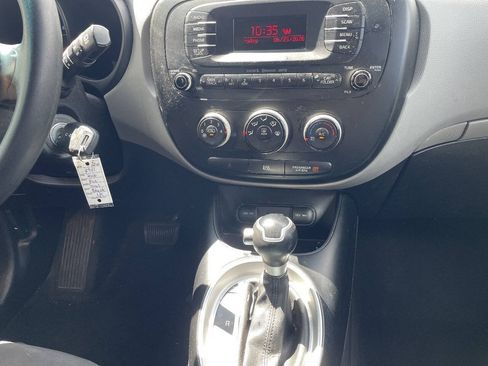 Used 2016 Kia Soul FWD image 27