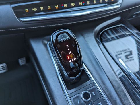 Used 2023 Cadillac Escalade V image 29