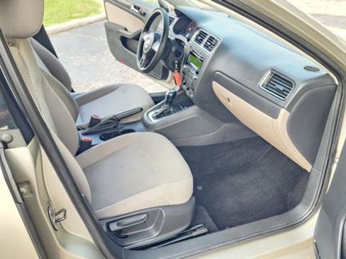 Used 2012 Volkswagen Jetta Sedan FWD image 14