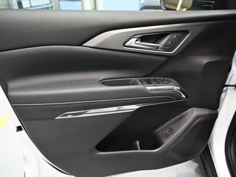 New 2026 Chevrolet Traverse LT w/ Driver Confidence Package image 25