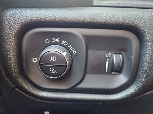 New 2026 RAM 1500 Big Horn AWD/4WD image 18