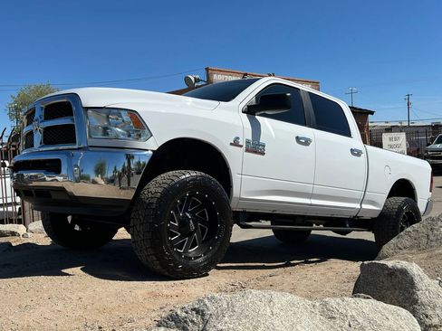 Used 2018 RAM 2500 SLT image 2