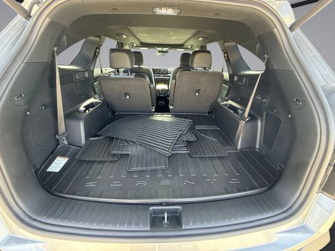 Used 2025 Kia Sorento SX Prestige AWD/4WD image 13