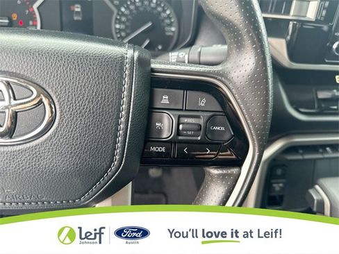 Used 2022 Toyota Tundra SR5 image 32