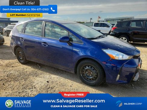 Used 2017 Toyota Prius V Four FWD image 5
