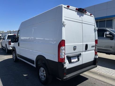 Used 2024 RAM ProMaster 2500 w/ Quick Order Package 22G SLT FWD image 4